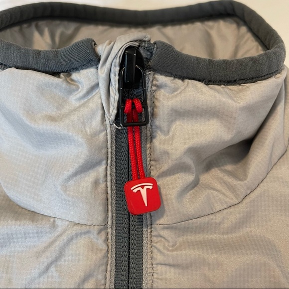 Tesla Women’s Tech Vest, Small - Picture 2 of 9